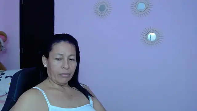 mature martina online show from 4, 2, 2025
