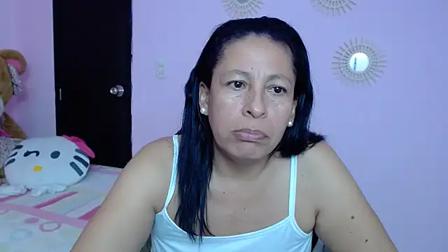 mature martina online show from 4, 2, 2025