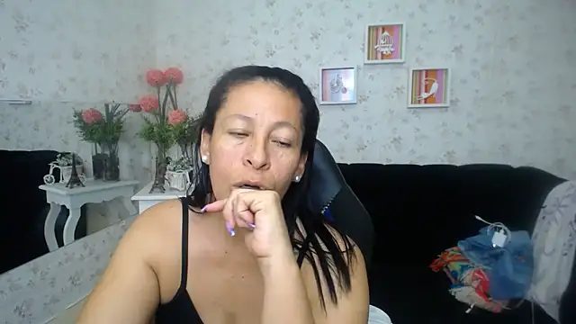 mature martina online show from 16, 2, 2025