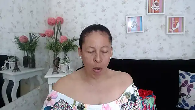 mature martina online show from 21, 2, 2025