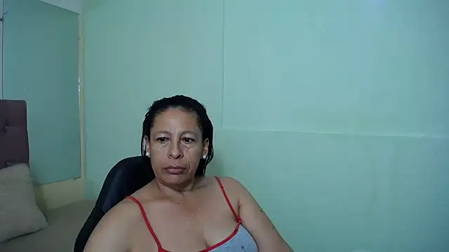 mature martina online show from 1, 3, 2025