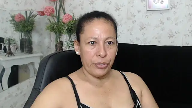 mature martina online show from 12, 3, 2025