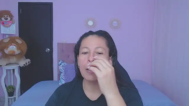 mature martina online show from 23, 2, 2026