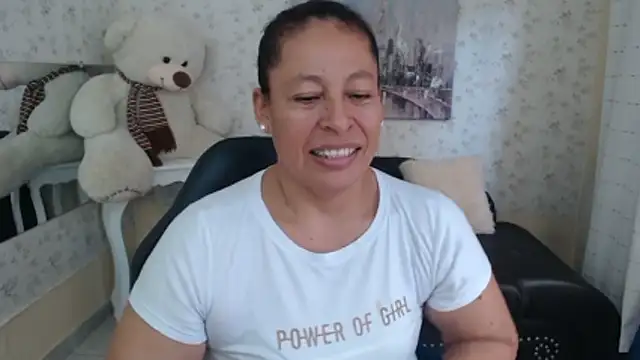 mature martina online show from 6, 5, 2026