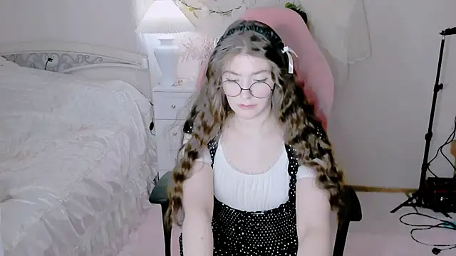 RuthMorse online show from 9, 3, 2026