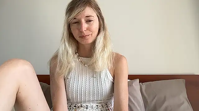 ivankai  online show from 18, 3, 2026