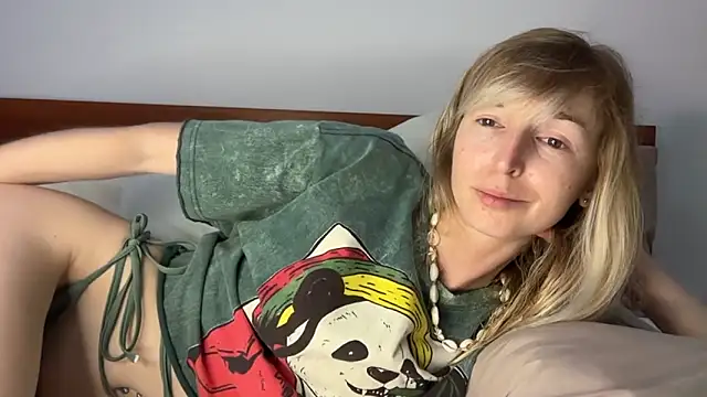 ivankai  online show from 1, 4, 2026