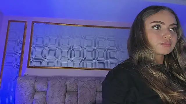 AnnyLopezz  online show from 28, 1, 2025