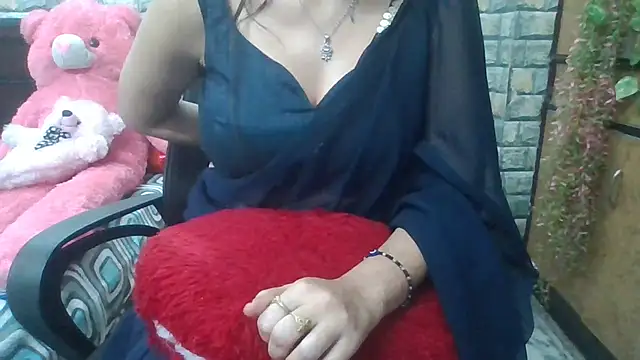 Snapshot of Sexy_iknoor chatting on 13, 3, 2025 Sexy iknoor online show from 13, 3, 2025