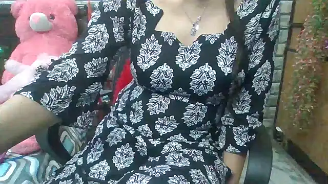 Snapshot of Sexy_iknoor chatting on 17, 3, 2025 Sexy iknoor online show from 17, 3, 2025