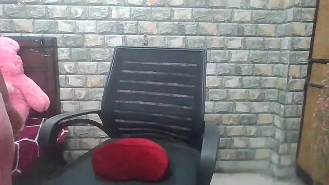 Snapshot of Sexy_iknoor chatting on 25, 9, 2025 Sexy iknoor online show from 25, 9, 2025