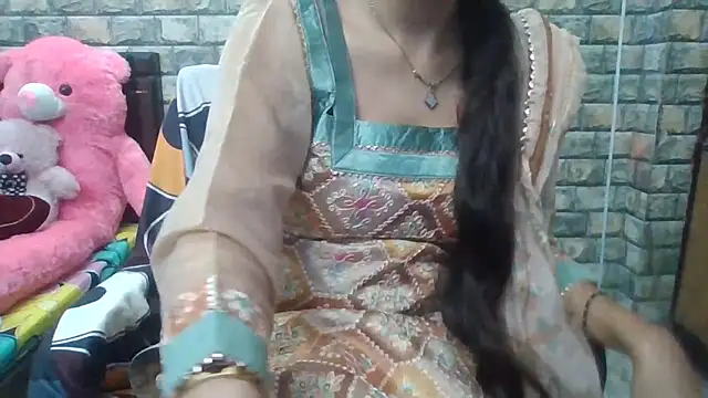 Snapshot of Sexy_iknoor chatting on 21, 10, 2025 Sexy iknoor online show from 21, 10, 2025