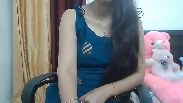 Snapshot of Sexy_iknoor chatting on 3, 7, 2026 Sexy iknoor online show from 3, 7, 2026