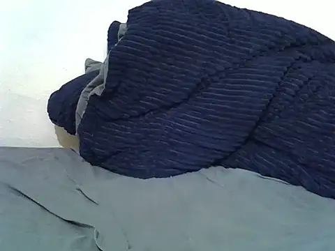 pretty-donna online show from 26, 9, 2025