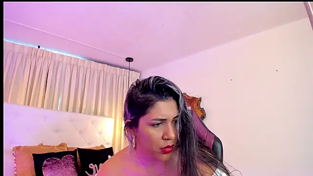 BonnieBad01 online show from 18, 10, 2025