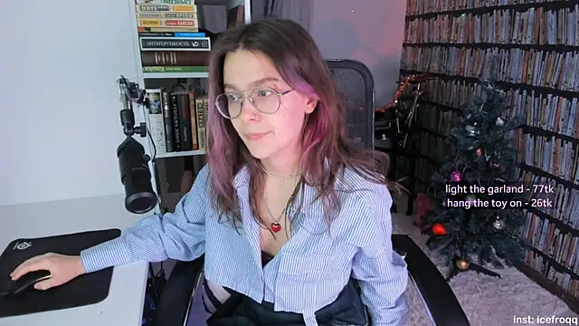 icefroqq online show from 30, 12, 2024