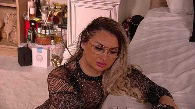 Denisse Perry online show from 16, 6, 2026