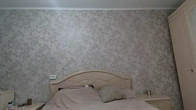 Alexandra Meow online show from 3, 11, 2025