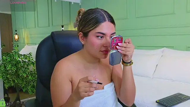 Snapshot of kataliina__ chatting on 1, 4, 2026 kataliina online show from 1, 4, 2026