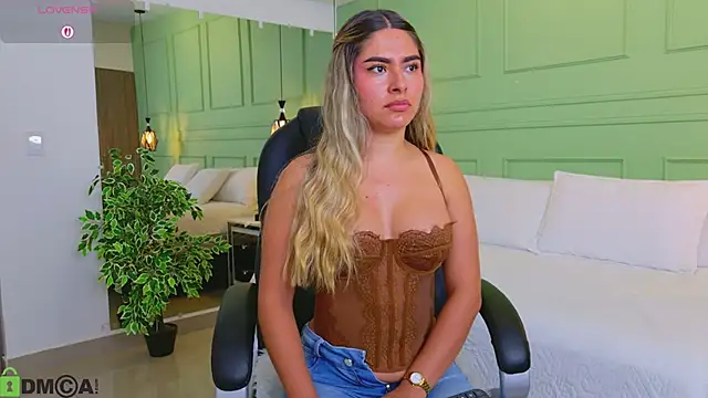 Snapshot of kataliina__ chatting on 13, 4, 2026 kataliina online show from 13, 4, 2026
