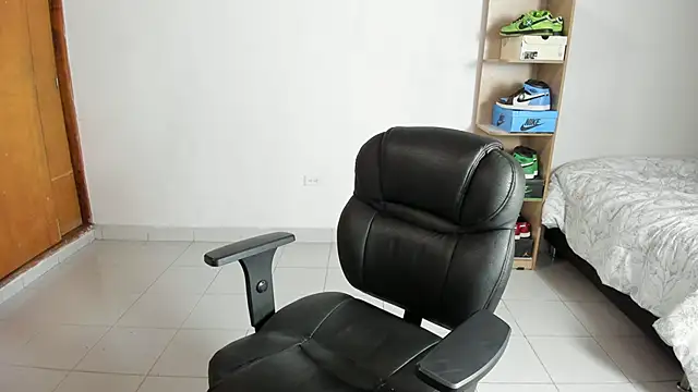 Snapshot of imtonny19 chatting on 31, 1, 2025 imtonny19 online show from 31, 1, 2025