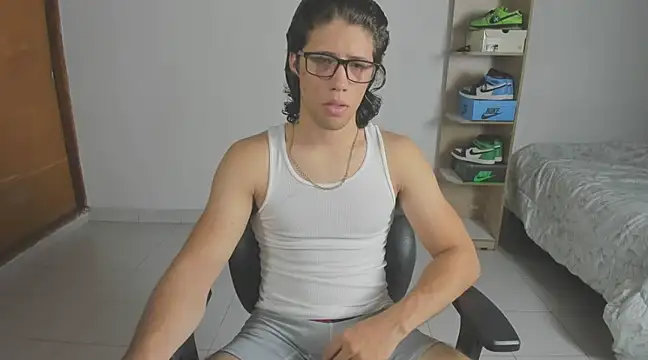 Snapshot of imtonny19 chatting on 25, 2, 2025 imtonny19 online show from 25, 2, 2025