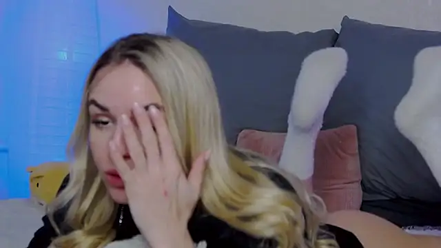 SofiJames online show from 25, 2, 2025