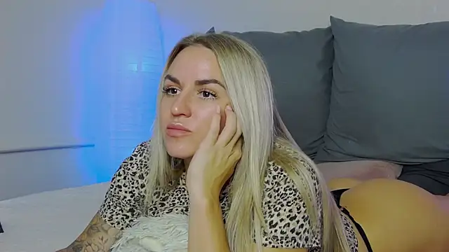 SofiJames online show from 14, 9, 2025