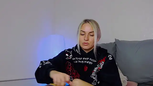 SofiJames online show from 9, 10, 2025