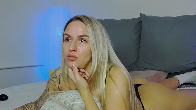 SofiJames online show from 24, 10, 2025