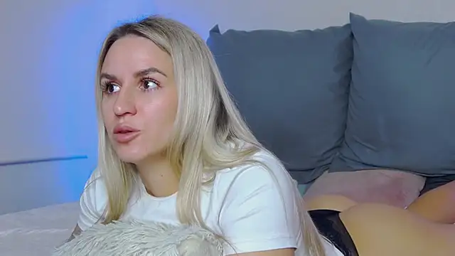 SofiJames online show from 26, 10, 2025