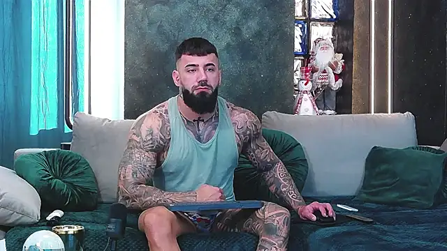 Snapshot of masterkingofmusclee chatting on 12, 12, 2024 masterkingofmusclee online show from 12, 12, 2024
