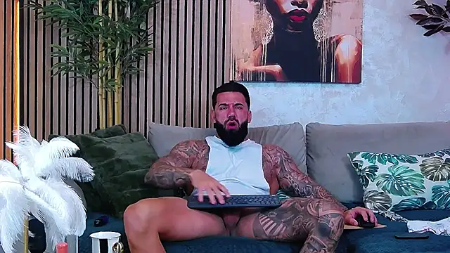 Snapshot of masterkingofmusclee chatting on 30, 6, 2026 masterkingofmusclee online show from 30, 6, 2026