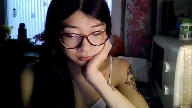 CarlyJoy online show from 9, 3, 2026