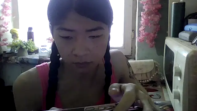 CarlyJoy online show from 12, 5, 2026