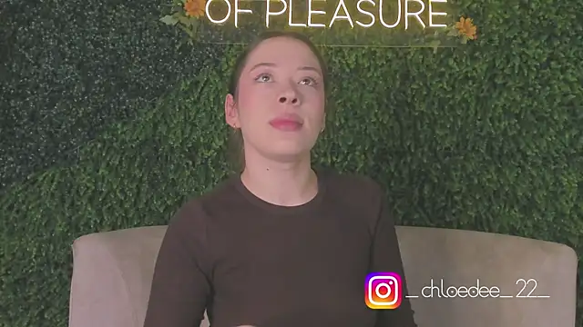 chloe d online show from 19, 10, 2025