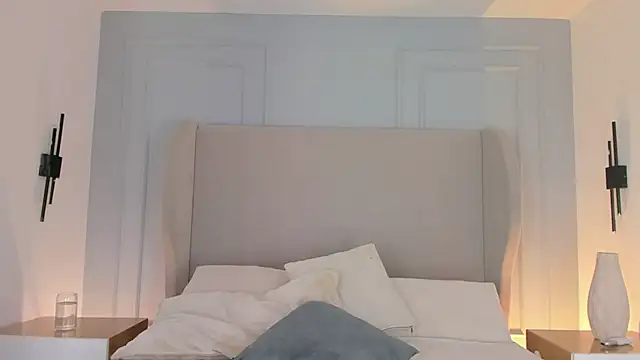 chloe d online show from 29, 4, 2026