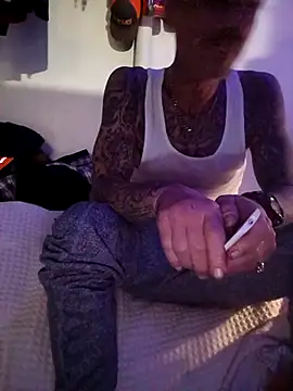 deepstroker42071 online show from 5, 12, 2025