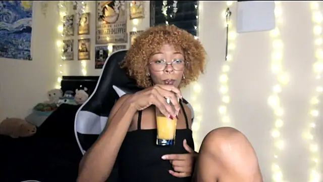 Cristal Jonasxh online show from 3, 2, 2025