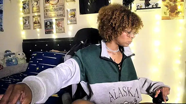 Cristal Jonasxh online show from 23, 10, 2025