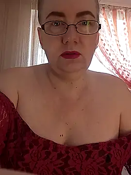 Snapshot of stiflers_momy chatting on 11, 4, 2026 stiflers momy online show from 11, 4, 2026