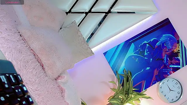 Hannahsmit online show from 18, 1, 2025