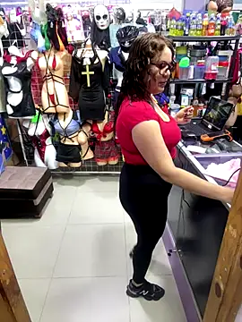 Snapshot of ROSALIALUCY chatting on 20, 10, 2025 ROSALIALUCY online show from 20, 10, 2025