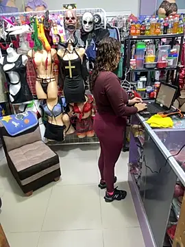 Snapshot of ROSALIALUCY chatting on 5, 11, 2025 ROSALIALUCY online show from 5, 11, 2025