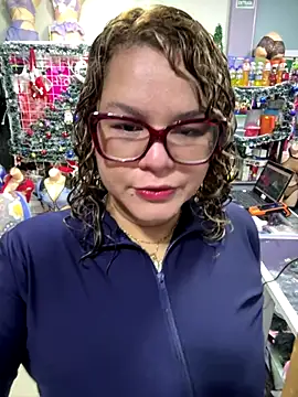 Snapshot of ROSALIALUCY chatting on 7, 1, 2026 ROSALIALUCY online show from 7, 1, 2026