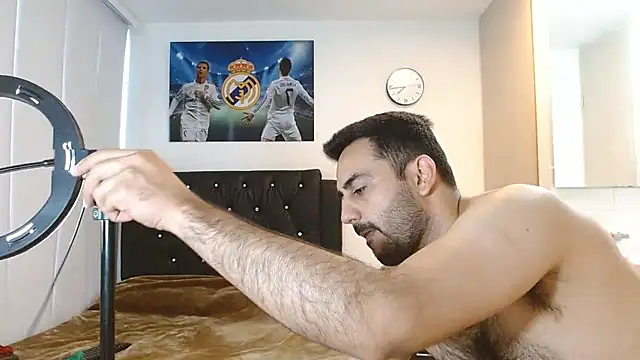 omarmohammedhot2 online show from 8, 12, 2024