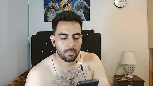 omarmohammedhot2 online show from 5, 3, 2025