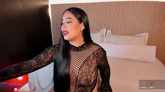 Snapshot of Gaby_Blaze chatting on 11, 10, 2025 Gaby Blaze online show from 11, 10, 2025