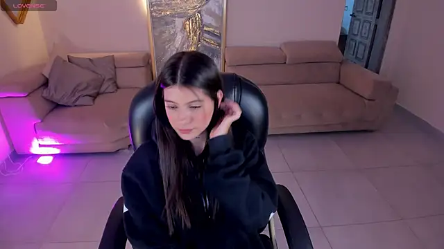 AlessiaCorleone  online show from 22, 3, 2025