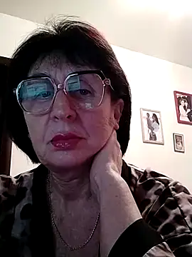AlbinaXPretty online show from 8, 12, 2024